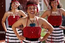maori traditional costume girls dressed rotorua alamy