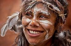 aboriginal australian woman australia indigenous australie aborigène women les beautiful photography girls tasmania stock her tribu article attraction du close