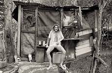 hippies kauai treehouse foreigners map spiegel hostility slur endorse locals lifestyle