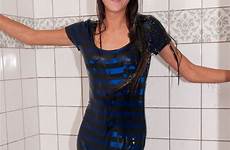 wetlook ee dresses forum showering enjoy eewetlook girls
