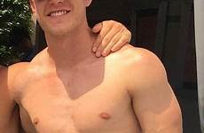 mccaffrey shirtless homens