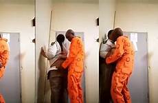 warder prisoner inmate warden kzn sent ireportsouthafrica inmates prisoners viral lasted serving reba umugore gereza arimo hano yafashwe undressed malawi