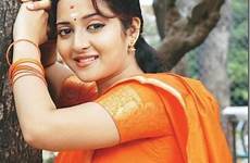 hot aunties actress tamil saree indian sexy aunty girls sari south side boobs beautiful show cute kavya without malavika kannada