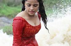 desi wet hot indian girls salwar river actress xossip girl top women kerala beautiful bajpai piaa bathing dress pia big
