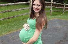 pregnant bodies women skinny belly really butt fake people model critiquing stop please weeks selfies gain sarah stage womens made