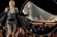 stage pulls shocks reveal puerto channels veil madge