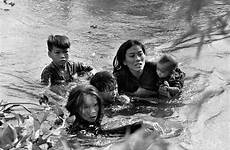 vietnamese fleeing flee bettmann pulitzer nhon photograph bombing civilians sawada