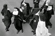 nuns vintage nun catholic having fun old sisters 1950s convent time charity 1960s mercy sister vintag es life