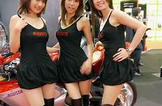 japanese girls auto show tokyo motor 2009 babes izispicy gigazine