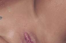 chatte fontaine ejaculation squirting avec doigts nues gicler faite nue vines meuf