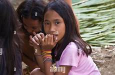 girl young village small philippino fishing philippines island nido el north palawan alamy shopping cart