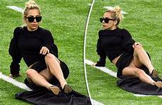 knickers lady gaga her bowl super flashes flashed celebrity before big show tv performance