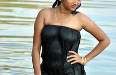 hot indian tamil aunties aunty girls mallu wet sexy bathing girl actress boobs telugu desi bath show figure body south