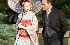 memoirs movie geisha film review sayuri una watanabe ken arthur golden 2005 2006 real memorias gueixa geishas ziyi zhang biggest