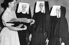 nuns catholic habits religion priest