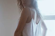 loose shirt hot women female sexy form overexposed beauty eporner ass pm