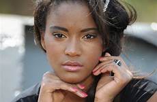 angola leila lopes angolan beleza vieira luliana costa crowned 5ft pageant titleholder 5in