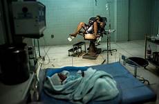 birth giving hospital venezuela pregnancy childbirth after la deaths women government death