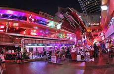 nana bangkok plaza soi nightlife sukhumvit bangkokpunters