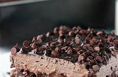 poke desserts cake bbq moist sjokoladekoek stroop communitytable quick annelien tasty chocolatey kombuis