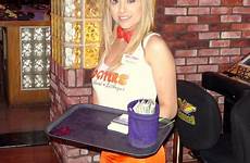 hooters waitress casino lasvegas