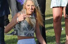 her ladies dress flemington finger girls skirt woman under middle little badly who behaving blonde roll carnival wardrobe malfunction green