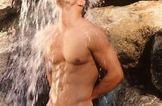 pelados waterfall homens machos rola mostrando gostosos hunks pau duro armand athos showering