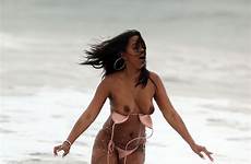carter sundy wardrobe malfunction nude beach aznude kb videos thefappening celebrity malibu fappeninggram imperiodefamosas