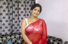 aunty saree housewife sleeveless sari flashing