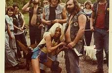 biker hells woodstock motorcycle gang hippies bikes chick outlaws