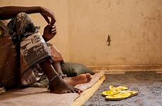 abused neglected africa somaliland abuses piedi incatenati disabilities chained hrw mental hargeisa