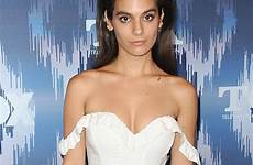 caitlin stasey snap topless worded poses suggestively attention direct reaction earlier elevator appears hours inside posted star