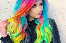 cheveux arcoiris colorés bright cabellos koreus pintados bioshock extravagantes trends insolites insolite regenboog kapsels