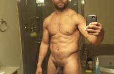 jones roy nude dick jr naked room exposed bell locker tumblr junior nudity omg drake celebrities john