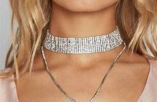 choker necklace jewelry buying guide