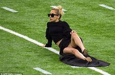 gaga field superbowl flashed knickers accidentally malfunction