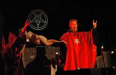satan lavey gilmore priest setan ritual satanism gereja satanismo