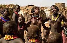 omo tribes ethiopia dansing