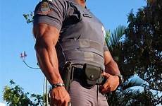 policias gostosos musculosos policiais militares guapos homens uniform policía cops rapazes sensuais