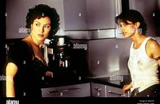 tilly gina gershon boud