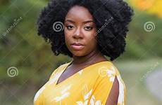 zwangere vrouw afrikaanse portret amerikaanse poised