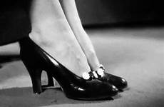 gif shoes tapping feet tap high vintage foot heels gifs diggers gold calories day film 1930s 1933 animated waiting habits