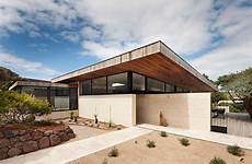 rammed earth timber architects rak robson coastal australian dirt contemporist onekindesign throughout mcgrath limestone showcases cobb dwell