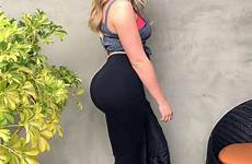 iskra lawrence ass instagram yoga pants blonde thick girls beautiful big booty hot leggings wearing comments swimsuit size plus model