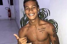 negros homens meninos tatuagens morenos jungs garotos masculinas peitoral rapazes männer peito musculosos guy escolher álbum rosto sensuais