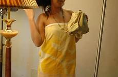 towel actress indian bath hot bathing nikitha thukral film girls model girl bollywood towels movie actresses apartment scenes visit