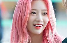pink hair curly idols pop pretty soft kpop breathtakingly minju look who iz luv