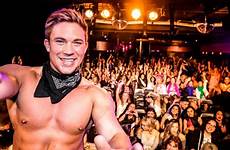 male men strip club magic brisbane sydney australia strippers stripclubguide shows