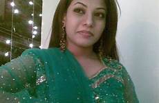 sexy girl hot saree salwar