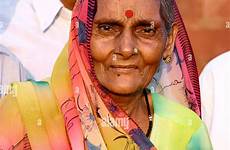 india old lady grandmother family hindu grandma stock delhi aged indian alamy woman